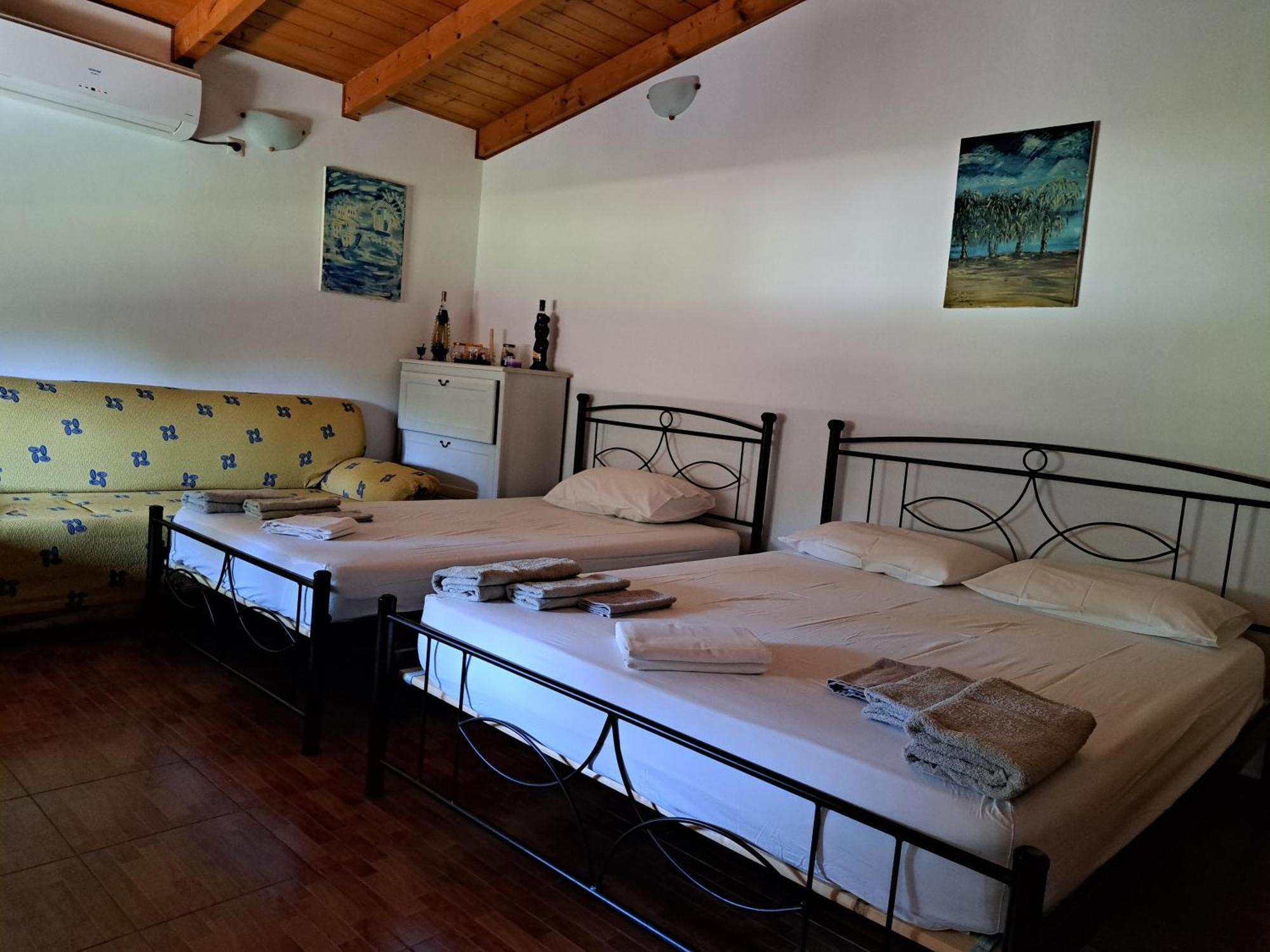 Garden House-Free Transfer From Airport Vila Loútsa Exterior foto